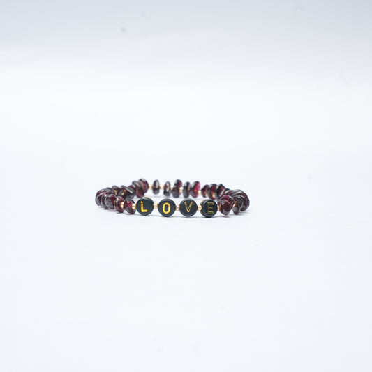 LOVE -  Garnet Chip Bracelet